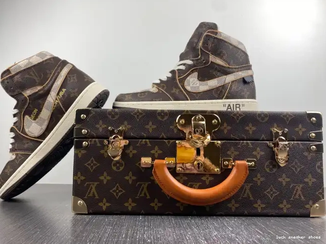 Reps LUCY x Air Jordan OFF-WHITE 1 LV 0611